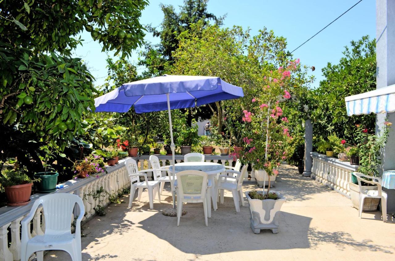 Riverside Apartments Chiara Улцинь Екстер'єр фото