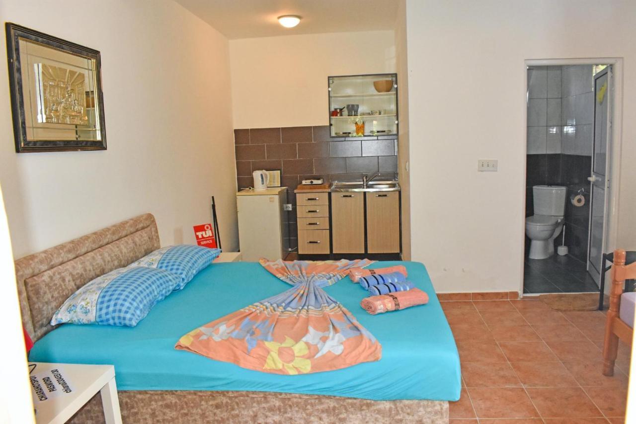 Riverside Apartments Chiara Улцинь Екстер'єр фото