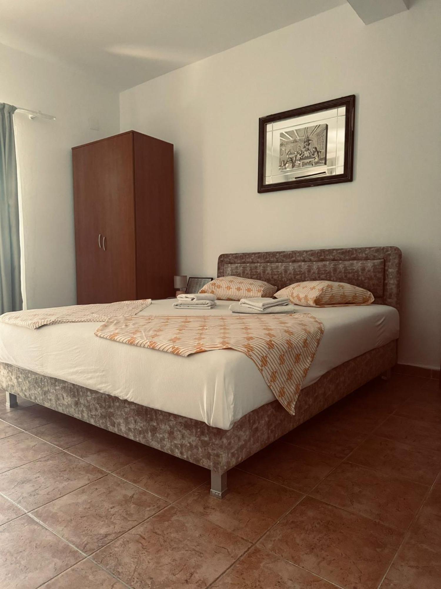 Riverside Apartments Chiara Улцинь Екстер'єр фото